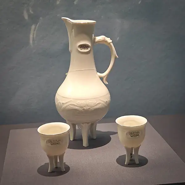 瓷器