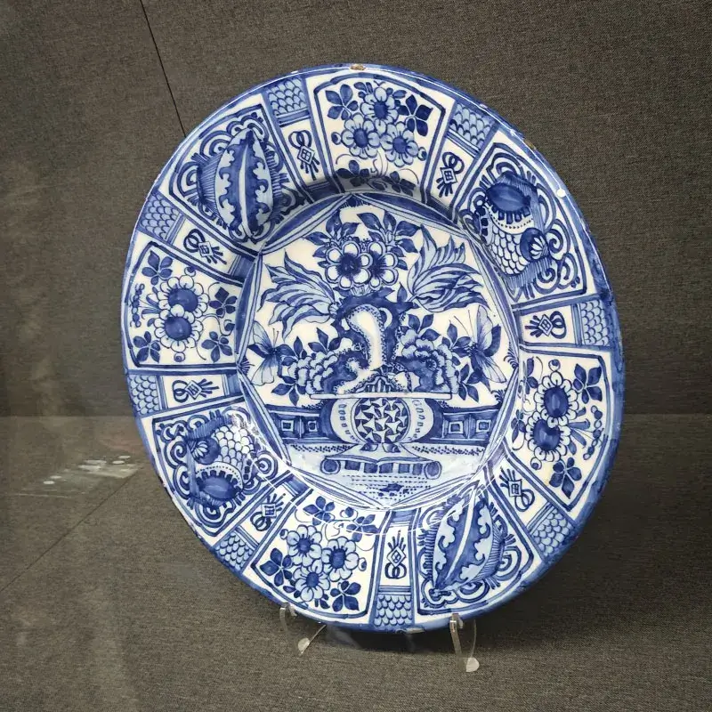 瓷盘子